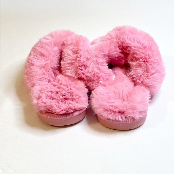 Pink Fuzzy Slide Slippers | Cozy Faux Fur Lounge Sandals - Picture 3 of 4